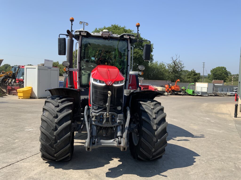 Massey Ferguson 8S.205 DynaVT Tractor (ST27135)