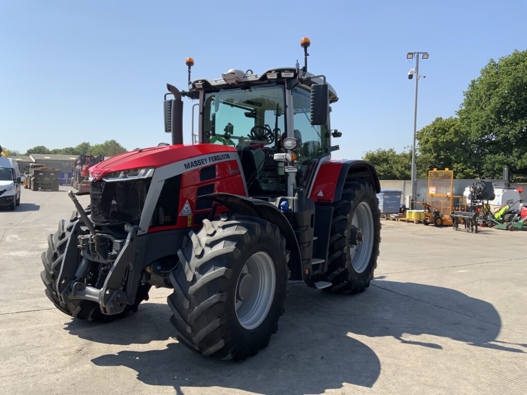 Massey Ferguson 8S.205 DynaVT Tractor (ST27135)