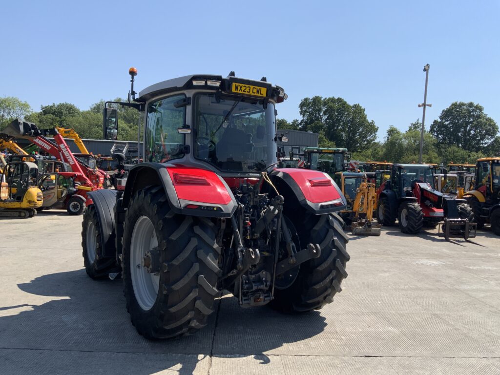 Massey Ferguson 8S.205 DynaVT Tractor (ST27135)