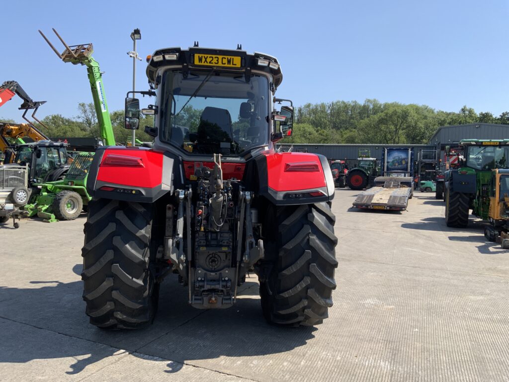 Massey Ferguson 8S.205 DynaVT Tractor (ST27135)