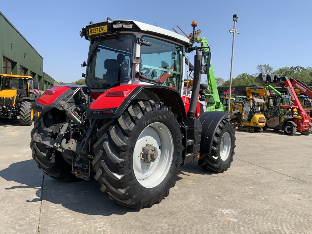 Massey Ferguson 8S.205 DynaVT Tractor (ST27135)