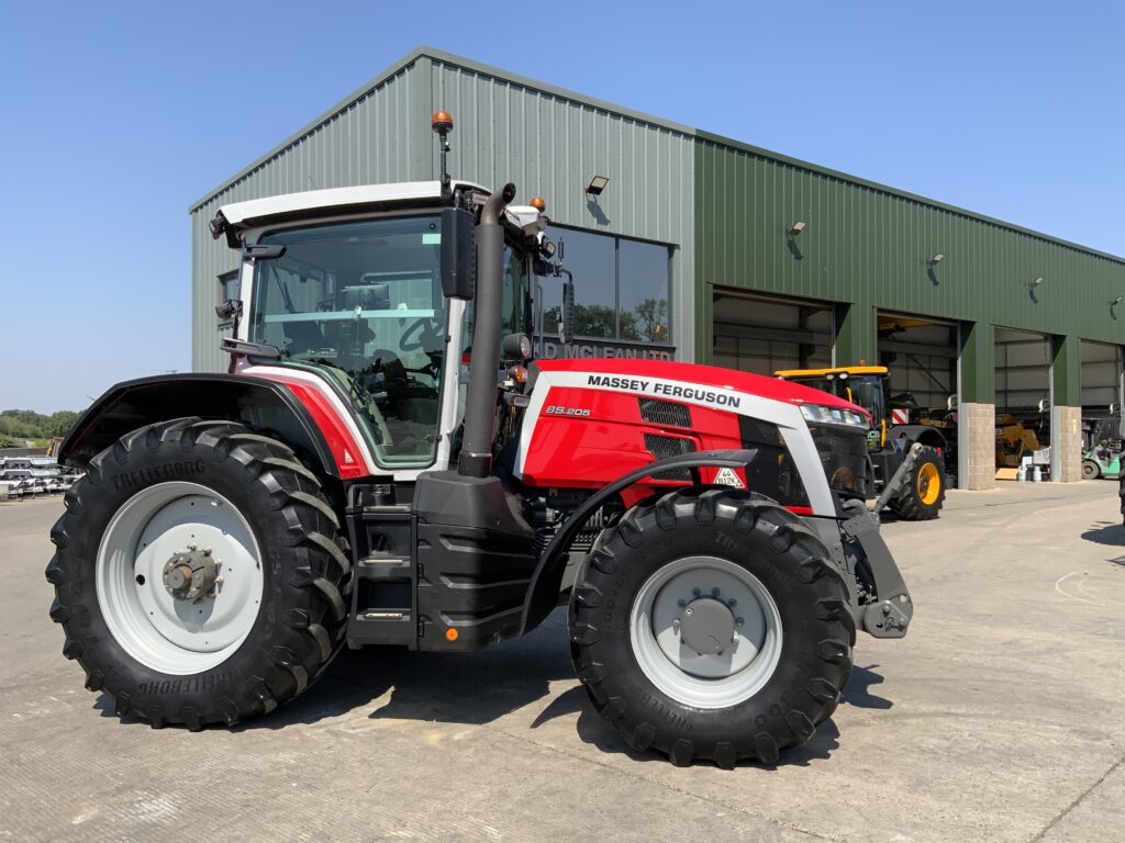 Massey Ferguson 8S.205 DynaVT Tractor (ST27135)