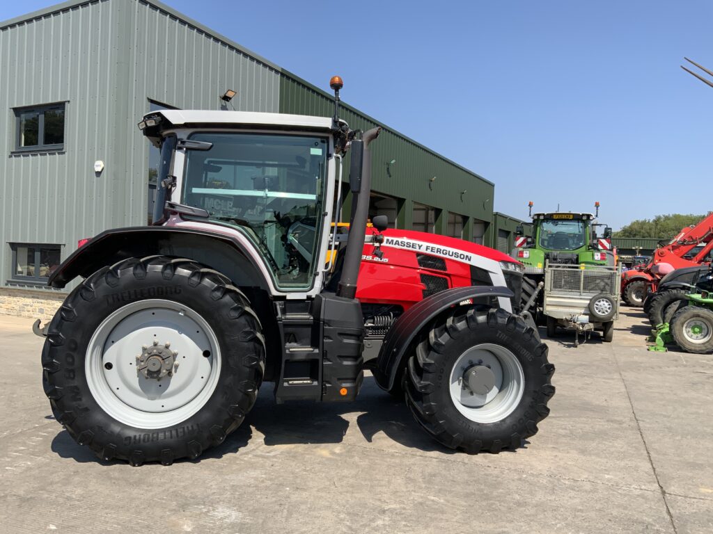 Massey Ferguson 8S.205 DynaVT Tractor (ST27135)