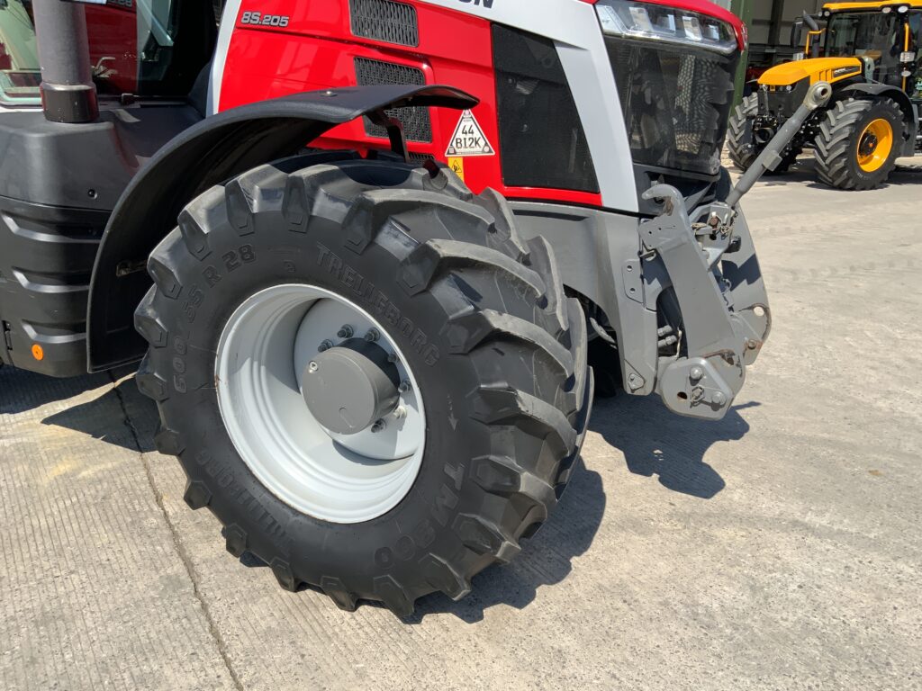Massey Ferguson 8S.205 DynaVT Tractor (ST27135)