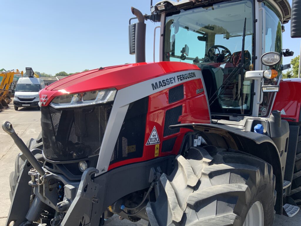 Massey Ferguson 8S.205 DynaVT Tractor (ST27135)