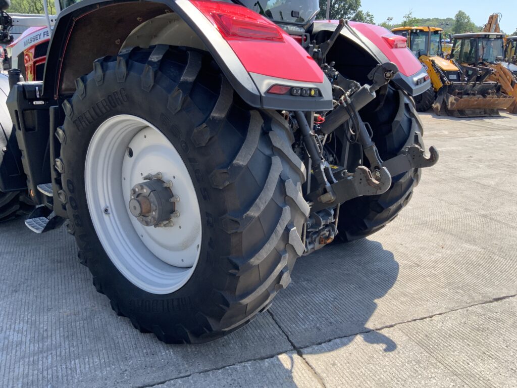 Massey Ferguson 8S.205 DynaVT Tractor (ST27135)