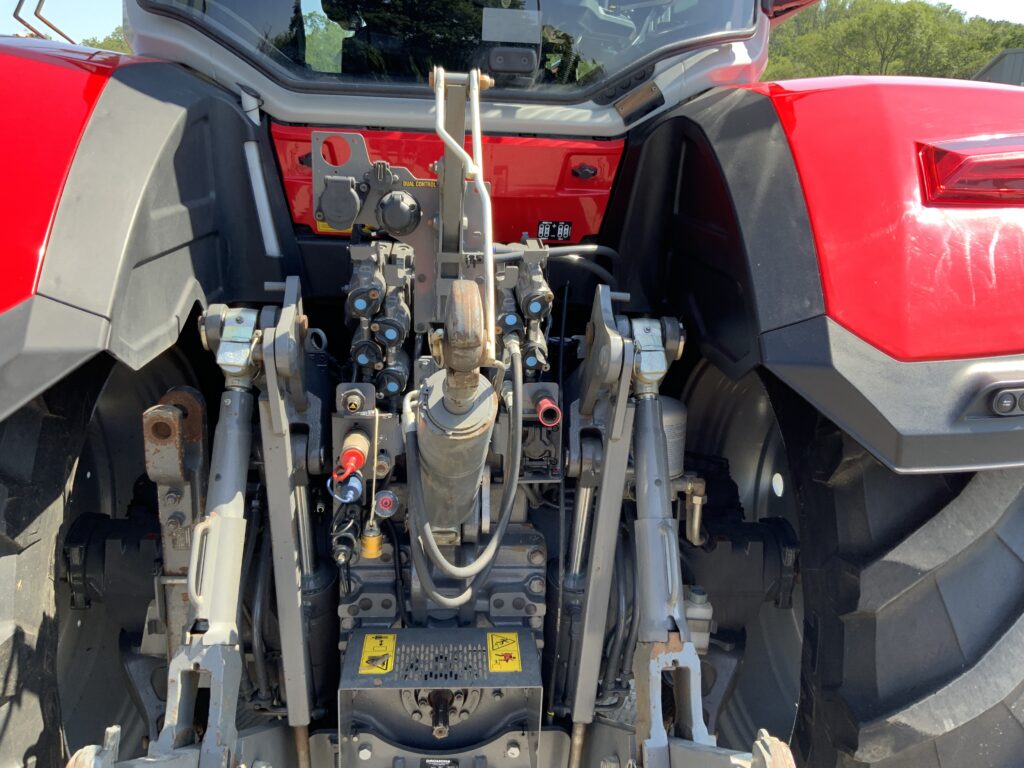 Massey Ferguson 8S.205 DynaVT Tractor (ST27135)