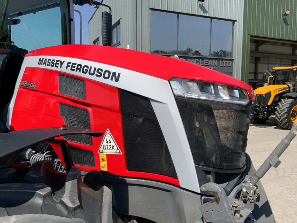 Massey Ferguson 8S.205 DynaVT Tractor (ST27135)