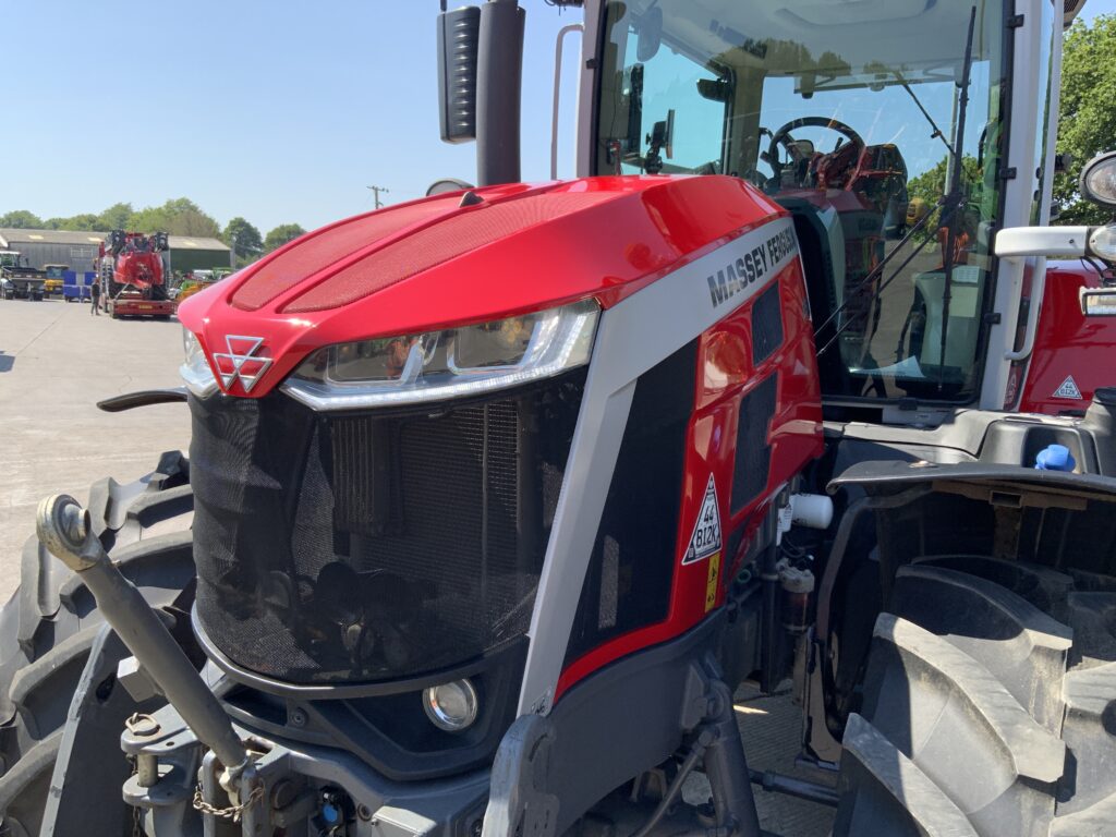 Massey Ferguson 8S.205 DynaVT Tractor (ST27135)