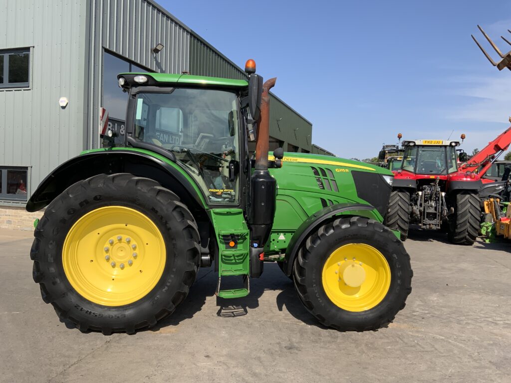 John Deere 6215R Premium Edition Tractor (ST26329)