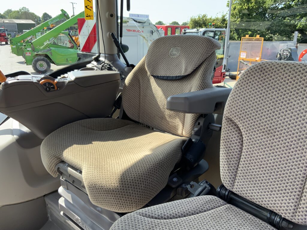 John Deere 6215R Premium Edition Tractor (ST26329)
