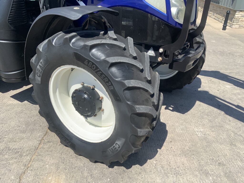 New Holland T6.145 Blue Power Tractor (ST27070)