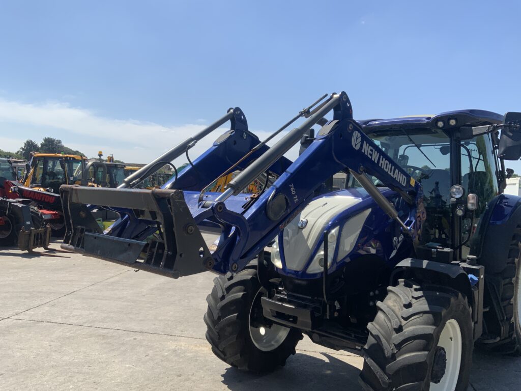 New Holland T6.145 Blue Power Tractor (ST27070)