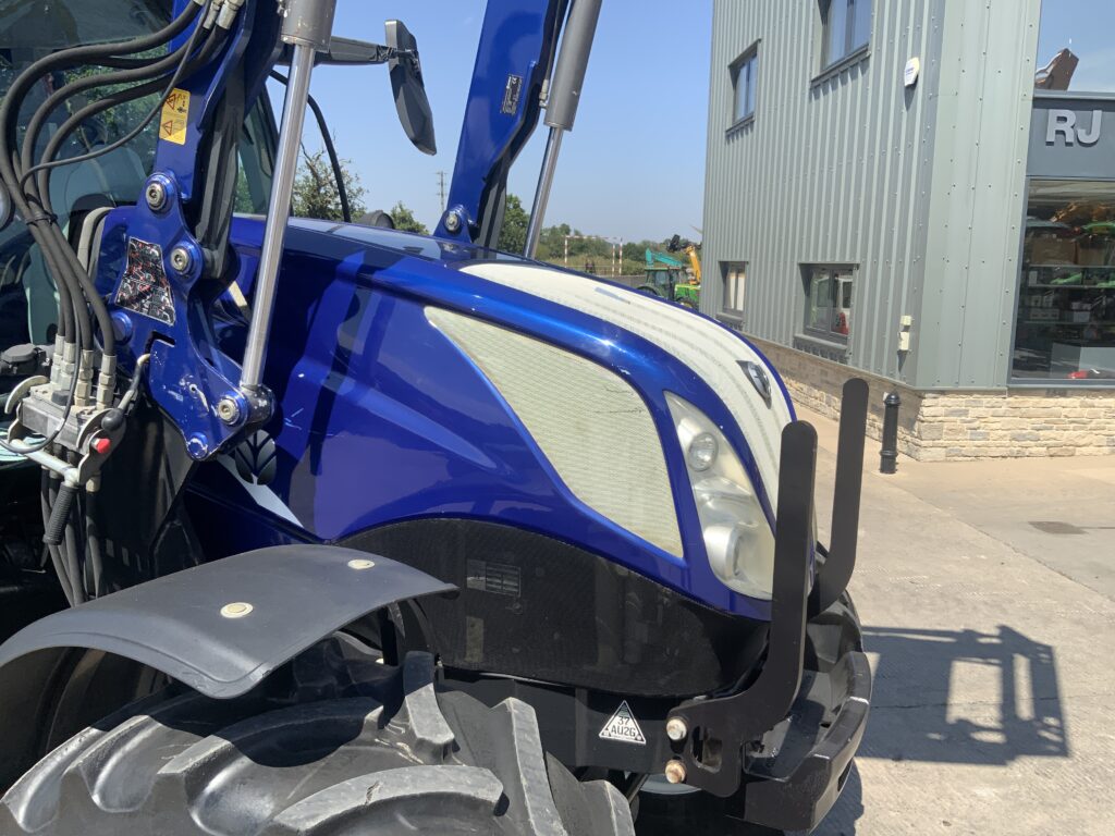 New Holland T6.145 Blue Power Tractor (ST27070)