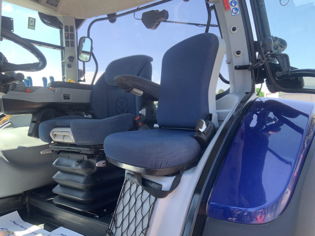 New Holland T6.145 Blue Power Tractor (ST27070)