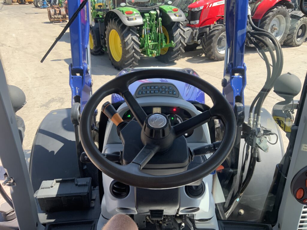 New Holland T6.145 Blue Power Tractor (ST27070)