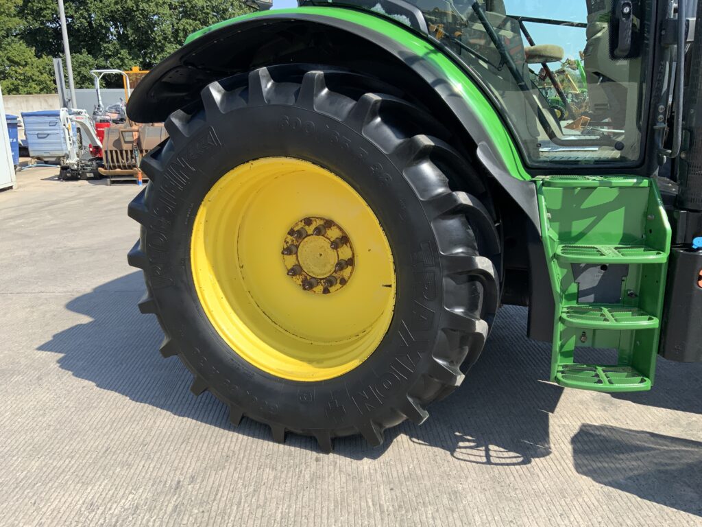 John Deere 6125R Tractor (ST26918)
