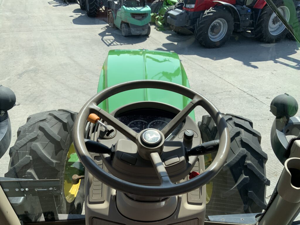 John Deere 6125R Tractor (ST26918)