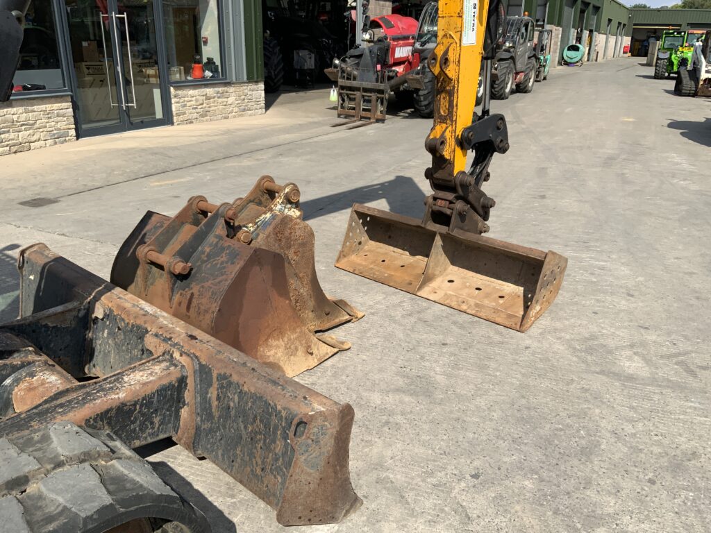 JCB 86C-1 Digger (ST25753)