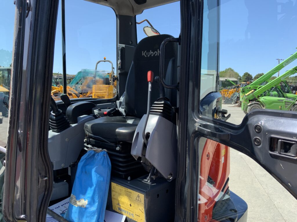 Kubota KX057-4 Digger (ST27208)