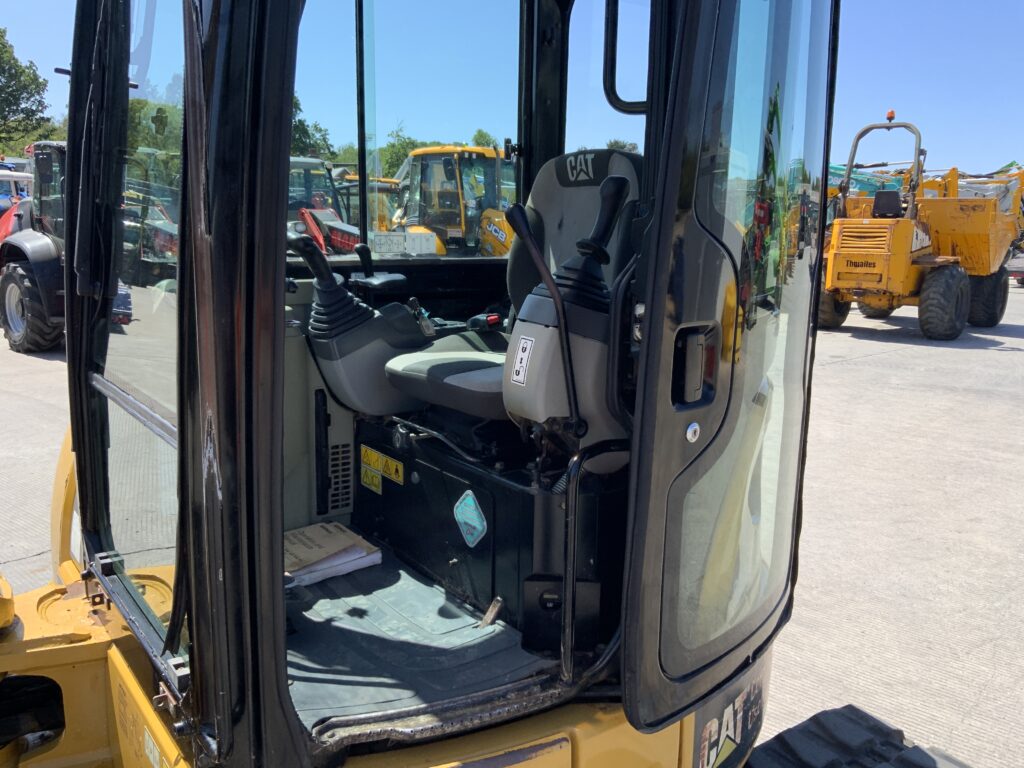 CAT 305C CR Digger (ST27276)