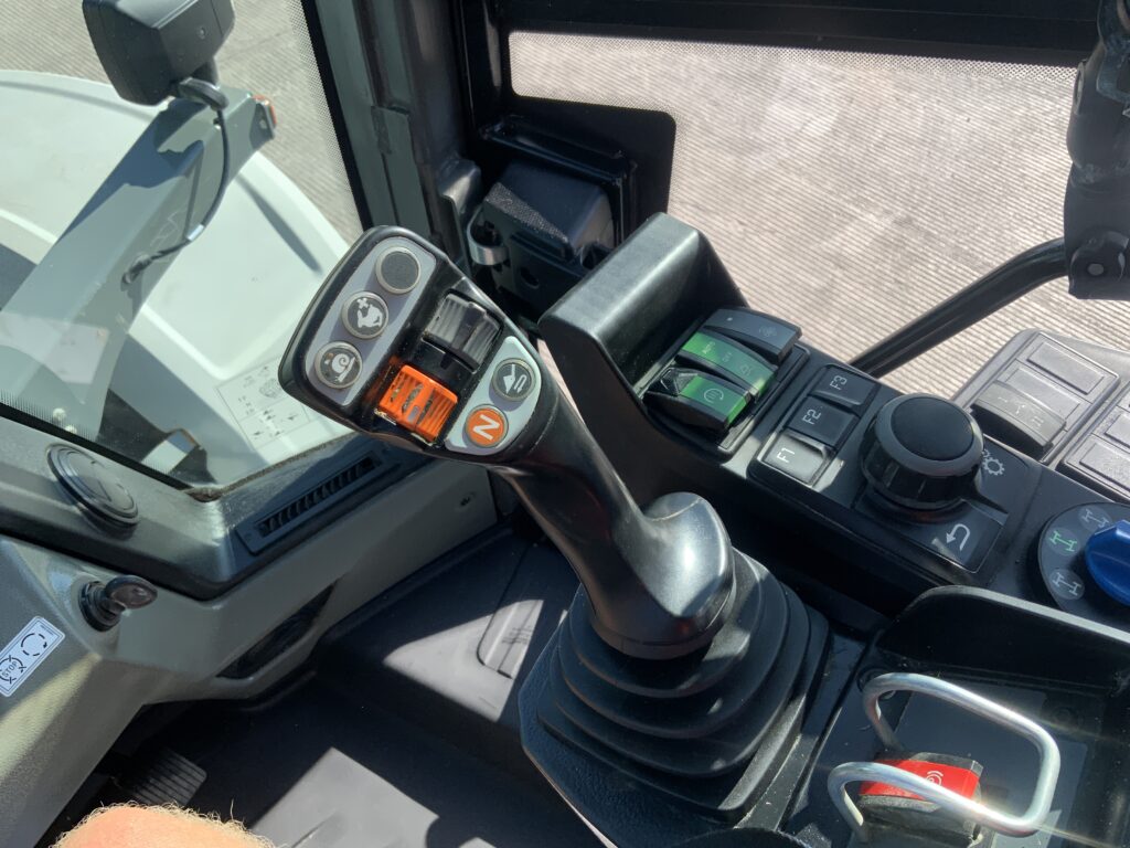 Kramer KL55.8T Telescopic Wheeled Loading Shovel (ST26632)