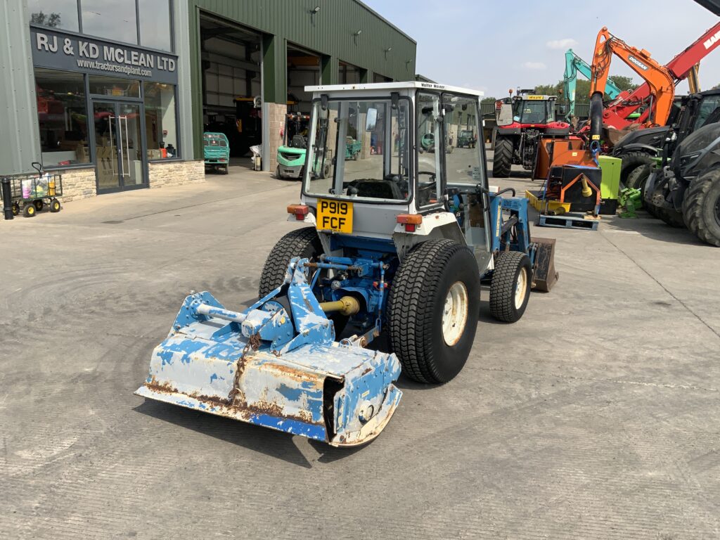 New Holland Ford 1520 Compact Tractor (ST26946)