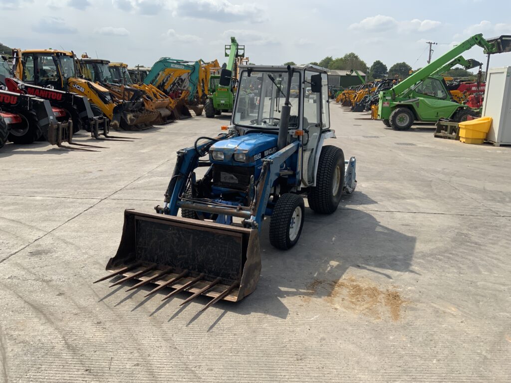 New Holland Ford 1520 Compact Tractor (ST26946)