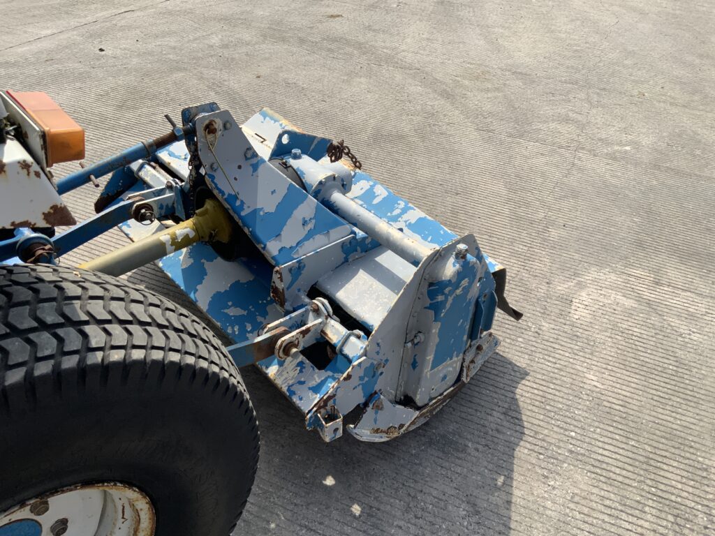 New Holland Ford 1520 Compact Tractor (ST26946)