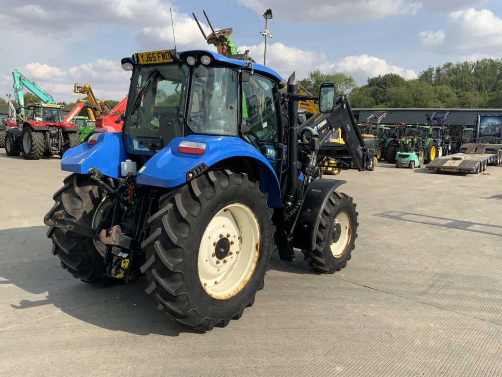 New Holland T5.105 Tractor (ST26857)