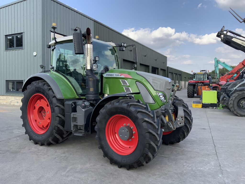 Fendt 720 Profi Plus Tractor (ST26908)