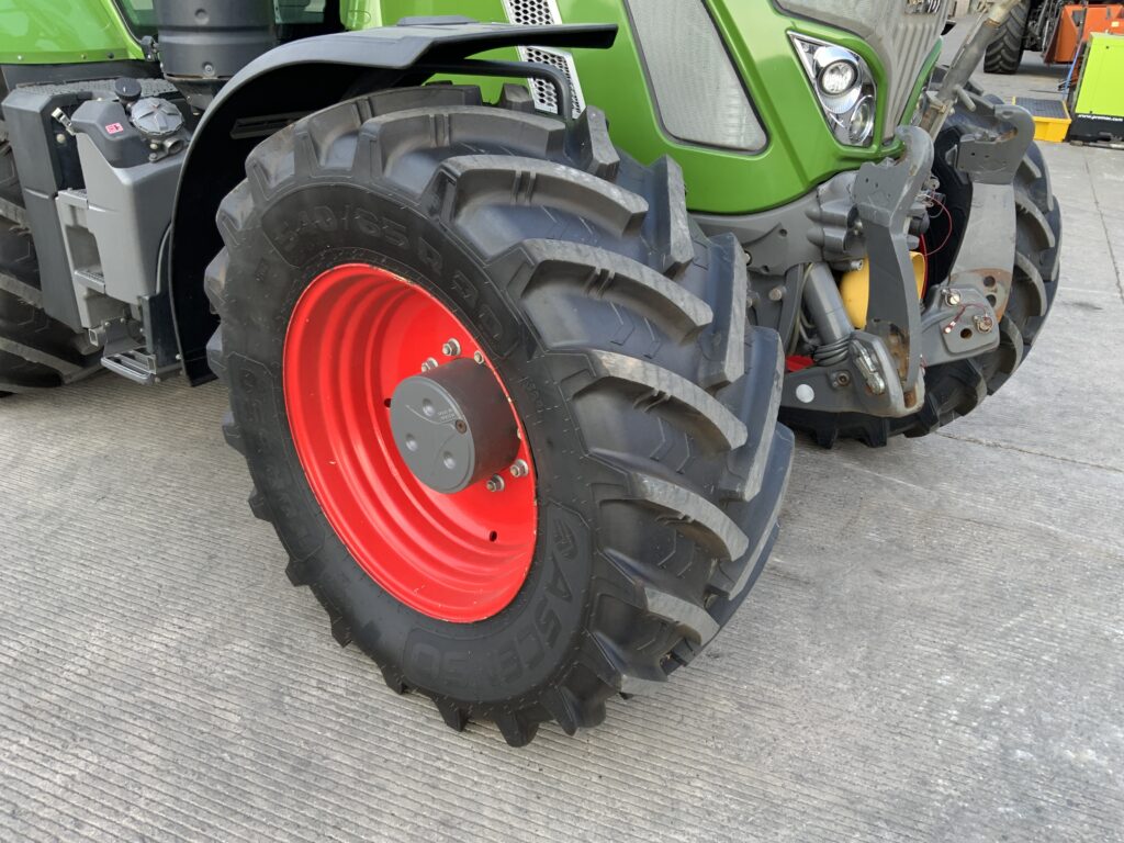 Fendt 720 Profi Plus Tractor (ST26908)