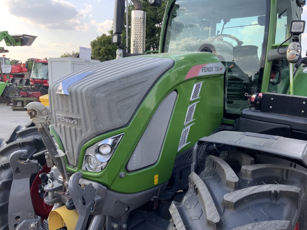Fendt 720 Profi Plus Tractor (ST26908)