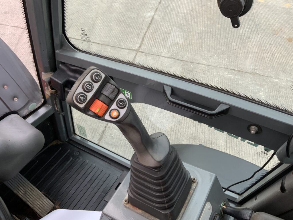 Weidemann 5080T Telescopic Loading Shovel (ST27129)
