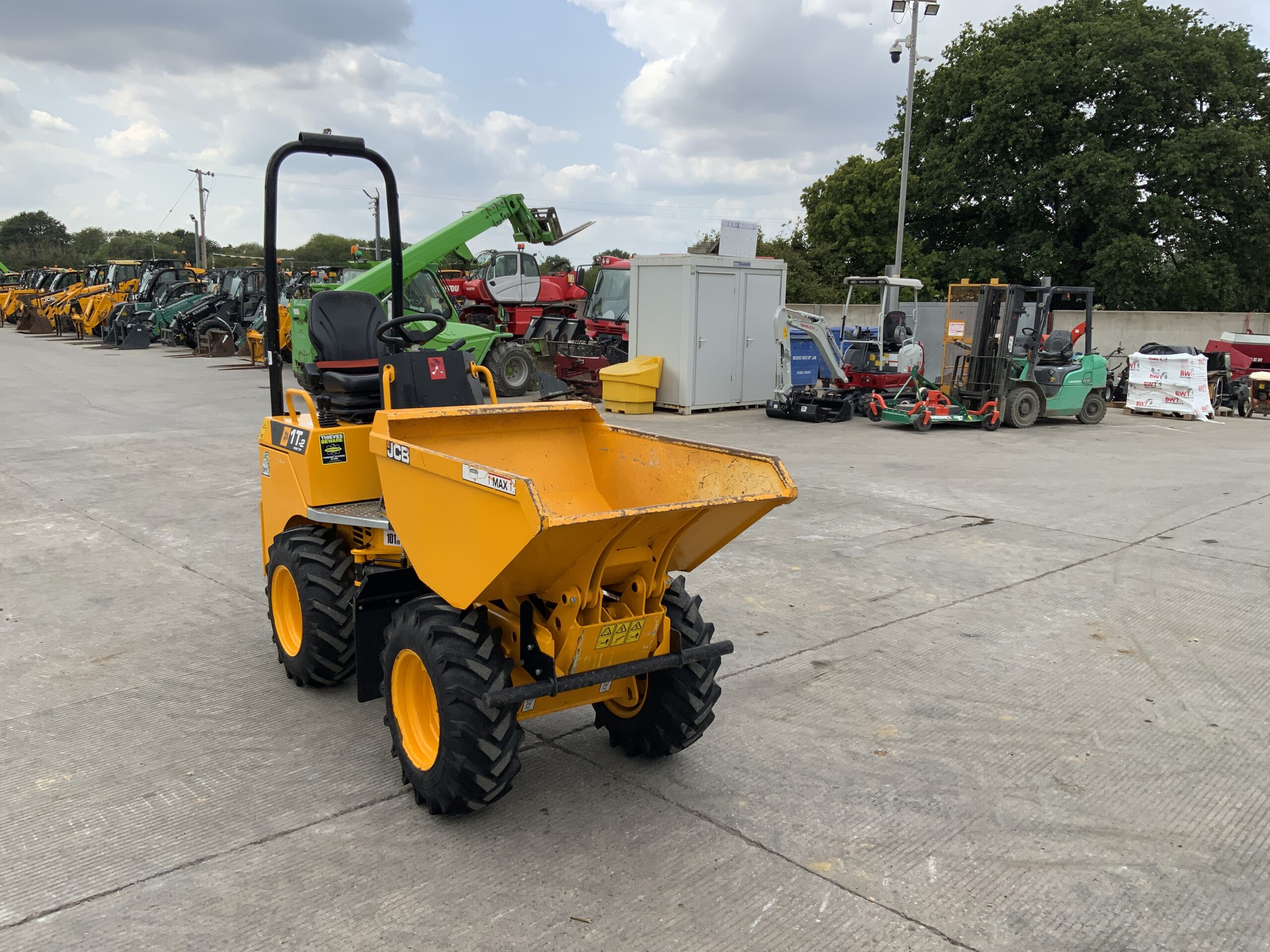 JCB 1 Tonne-2 Hi Tip Dumper (ST27100) - RJ and KD McLean Ltd