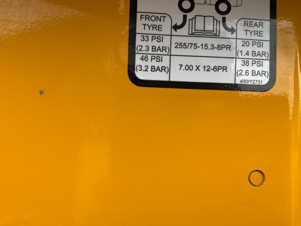 JCB 1 Tonne-2 Hi Tip Dumper (ST27100)