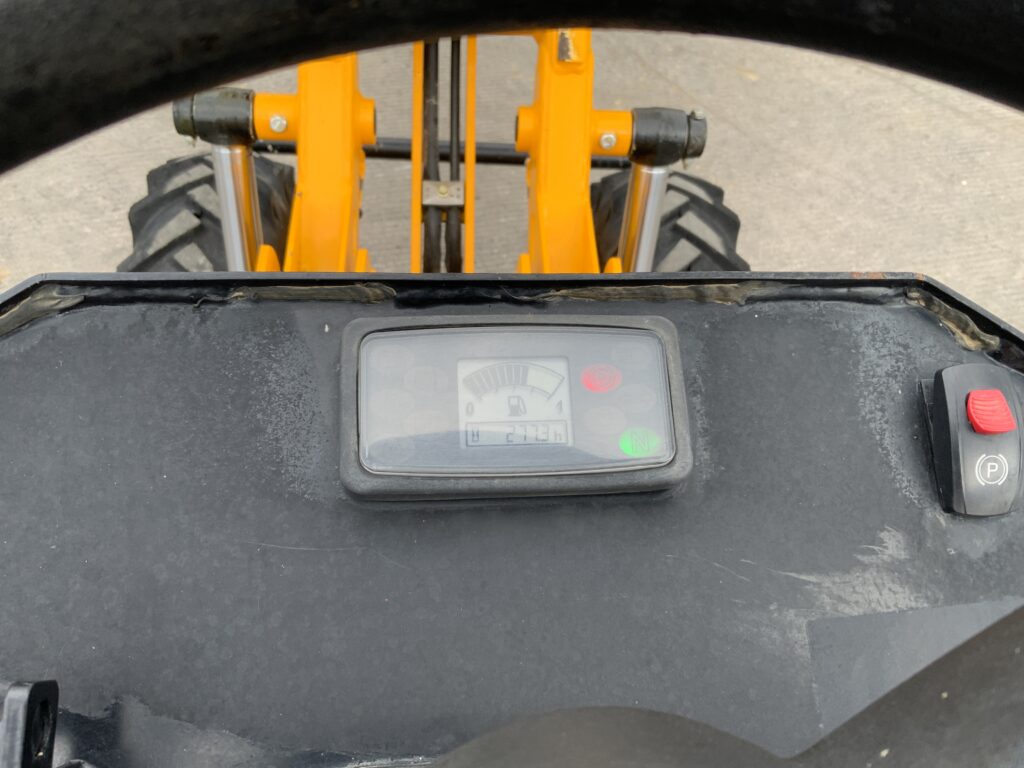 JCB 1 Tonne-2 Hi Tip Dumper (ST27100)