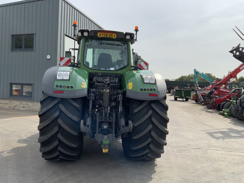 Fendt 1050 Profi plus Tractor (ST27261)