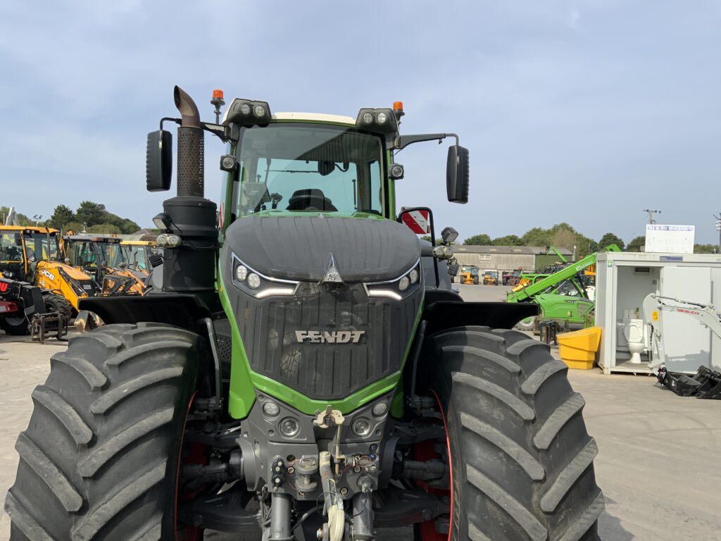 Fendt 1050 Profi plus Tractor (ST27261)