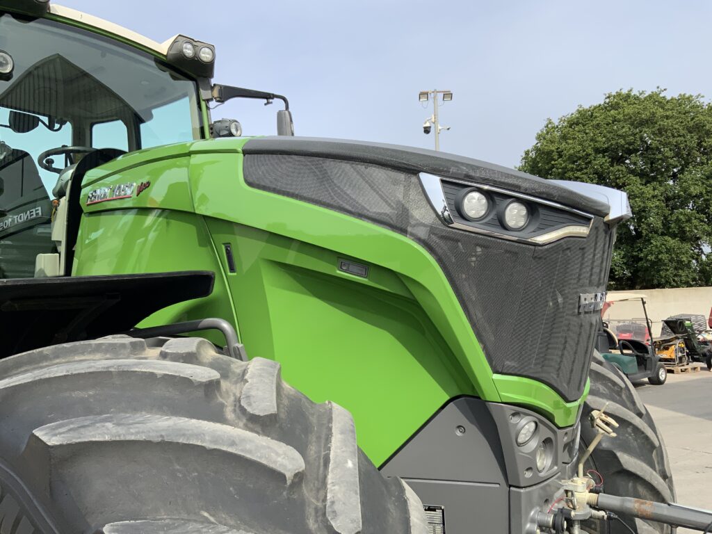 Fendt 1050 Profi plus Tractor (ST27261)