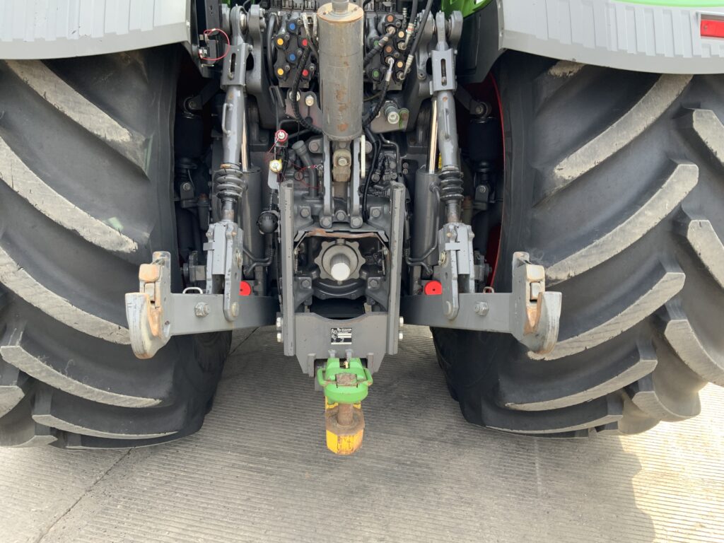 Fendt 1050 Profi plus Tractor (ST27261)