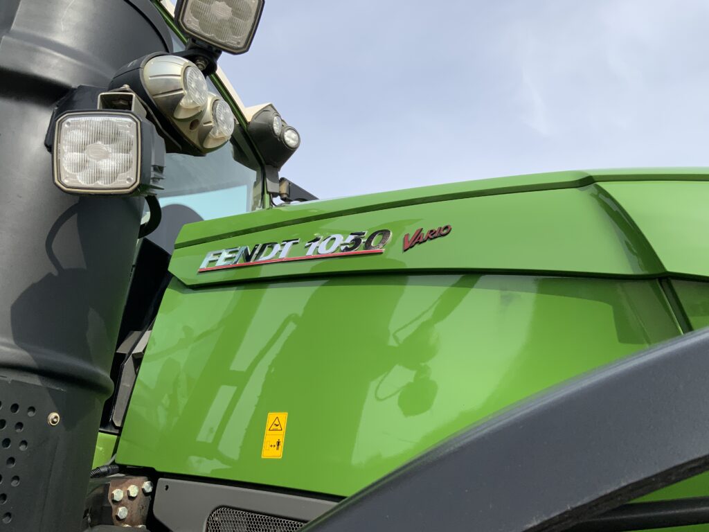Fendt 1050 Profi plus Tractor (ST27261)
