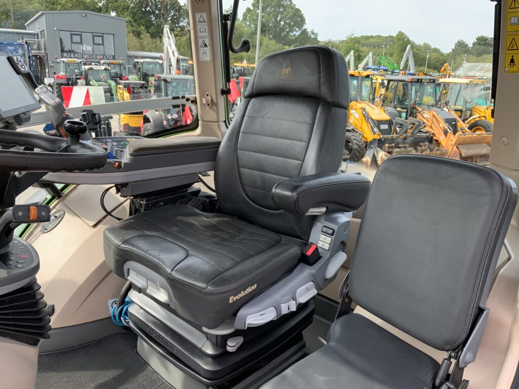 Fendt 1050 Profi plus Tractor (ST27261)