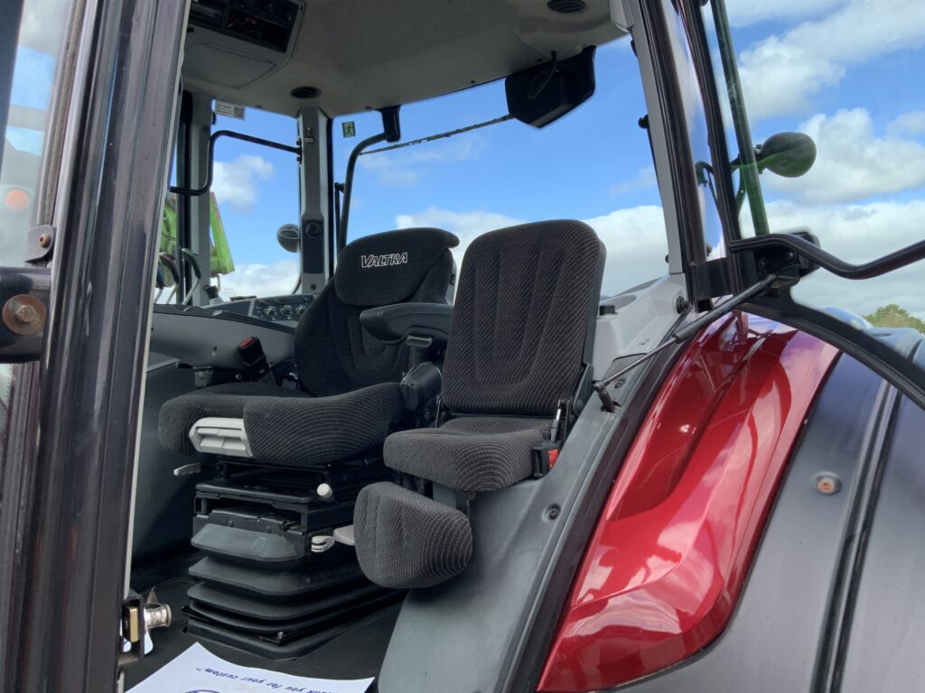 Valtra N134 Active Unlimited Tractor (ST27222)