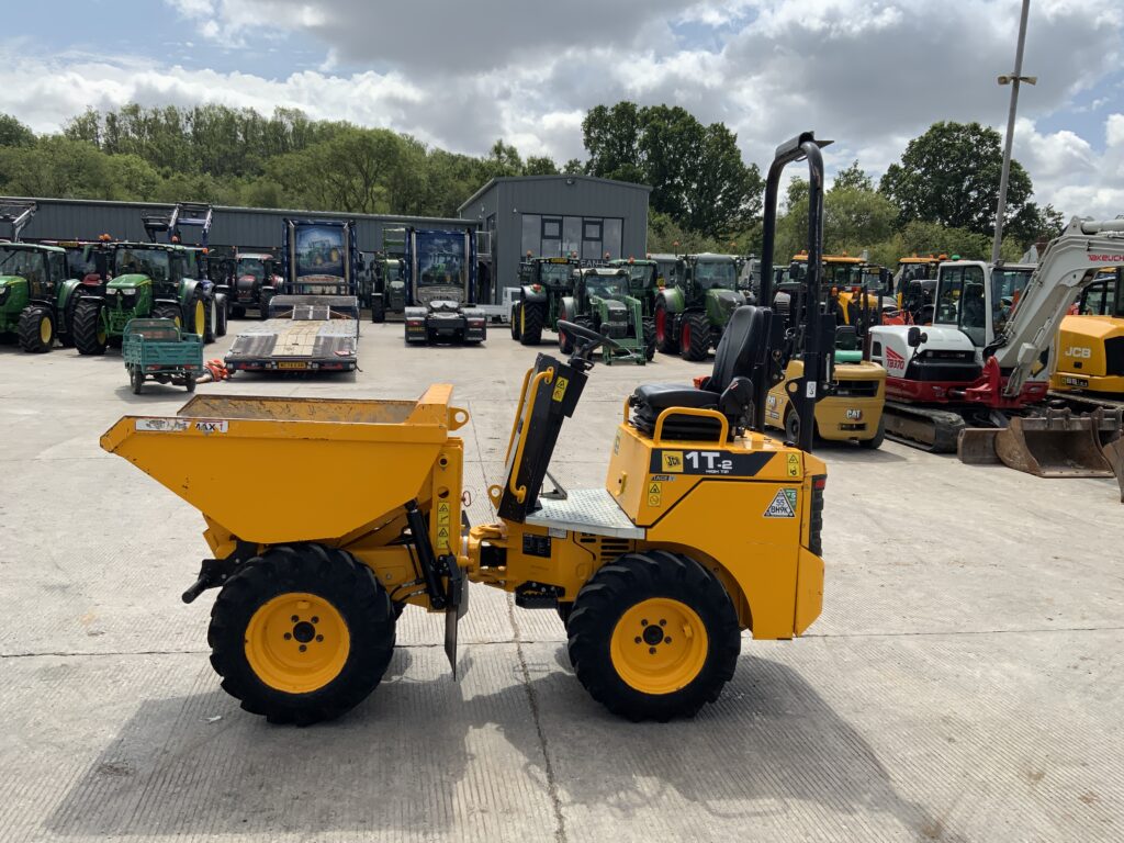 JCB 1 Tonne-2 Hi Tip Dumper (ST27095)