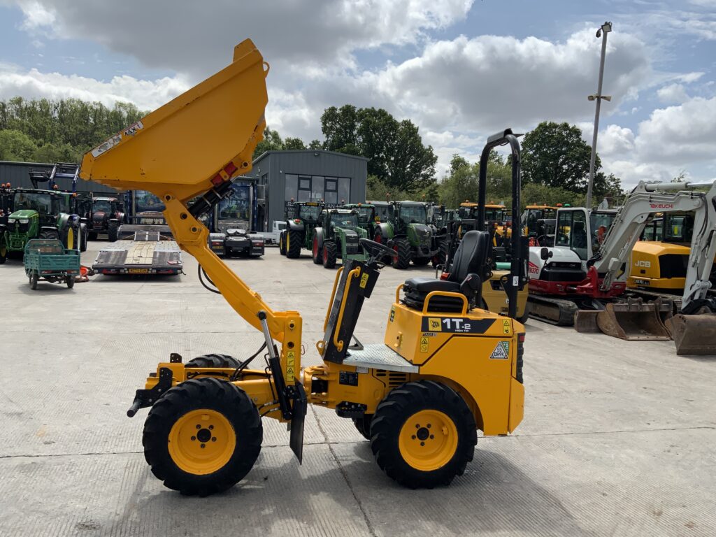 JCB 1 Tonne-2 Hi Tip Dumper (ST27095)