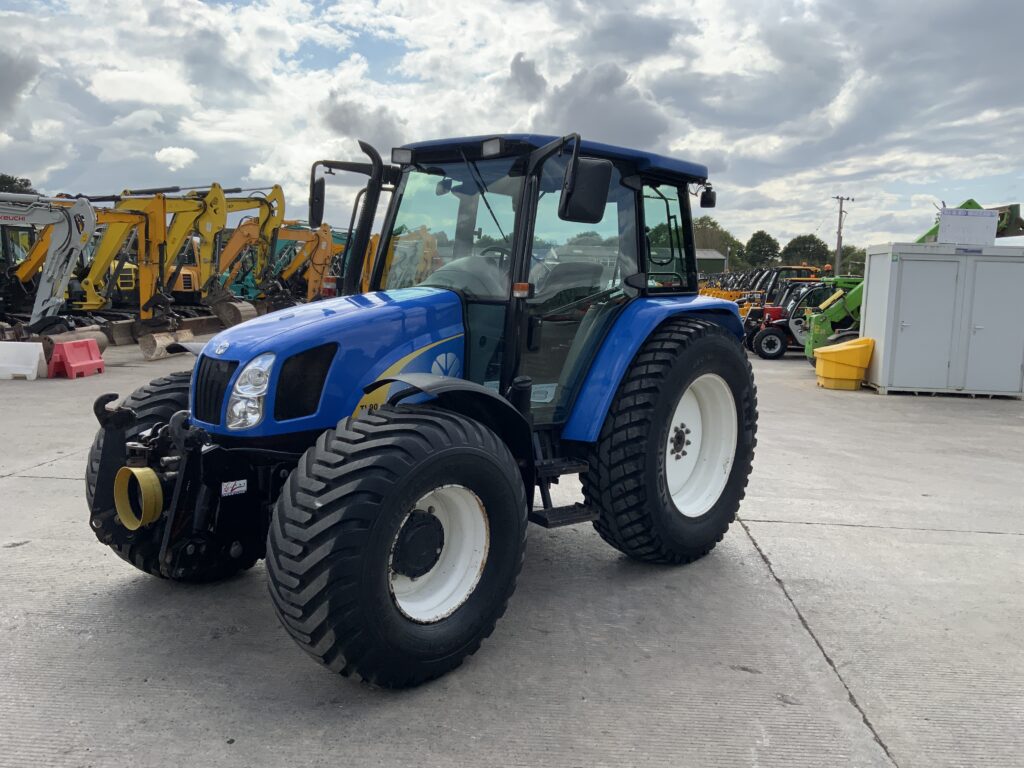 New Holland TL90A Tractor (ST25504)