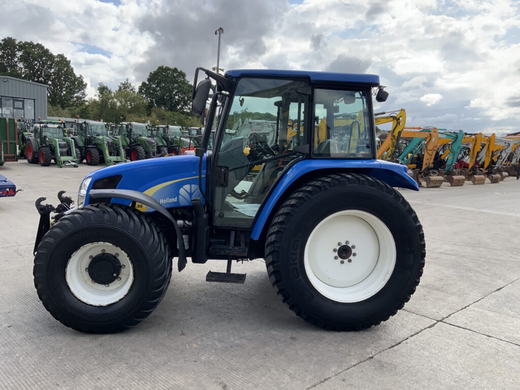 New Holland TL90A Tractor (ST25504)