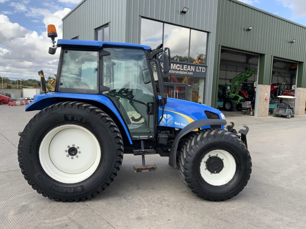 New Holland TL90A Tractor (ST25504)