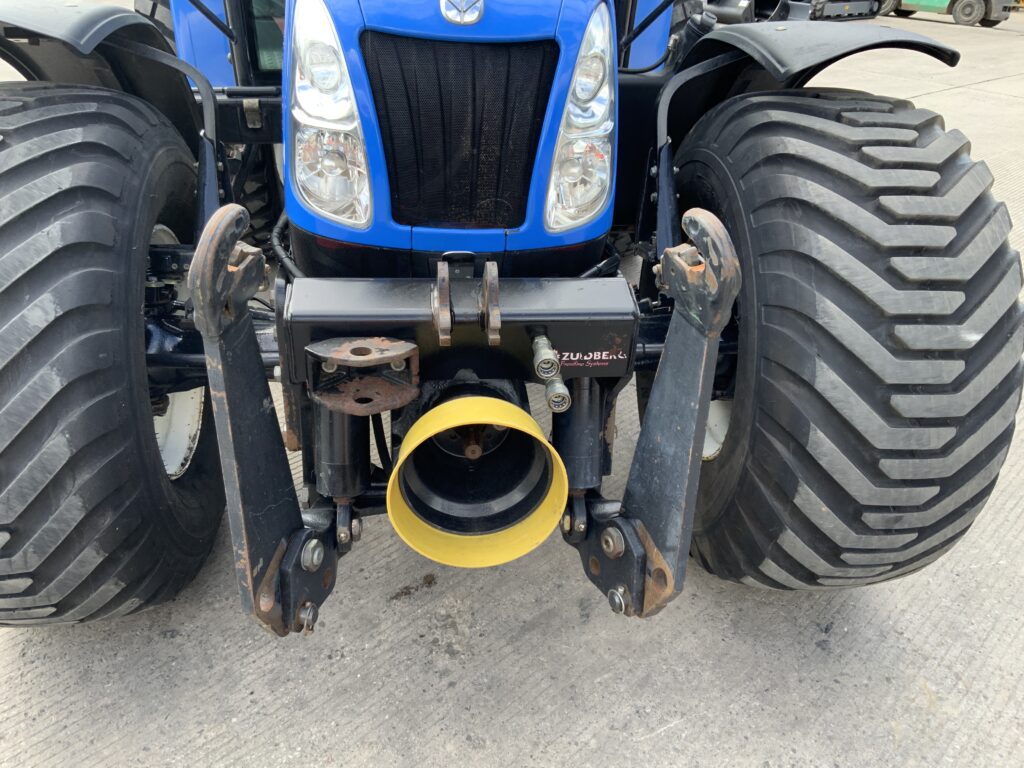 New Holland TL90A Tractor (ST25504)